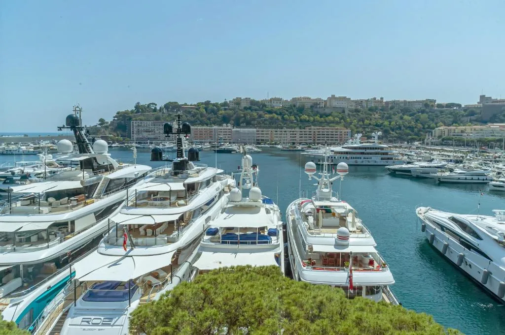 Port Palace — 2