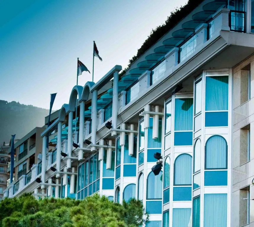 Port Palace — 3