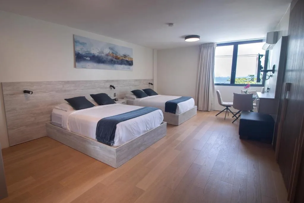 ESHEL SUITES PANAMA — 1