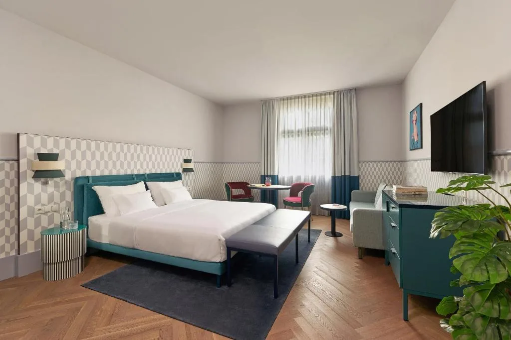 Falkensteiner Boutique Hotel Prague — 2