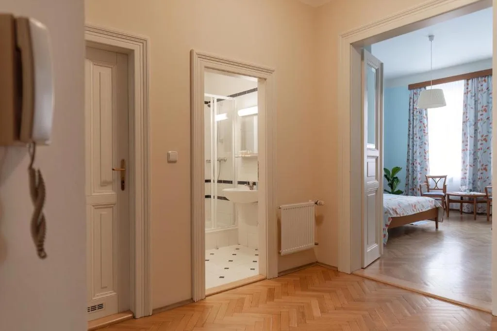 Sibelius Apartments Prague - Art Nouveau Residence 1902 — 2