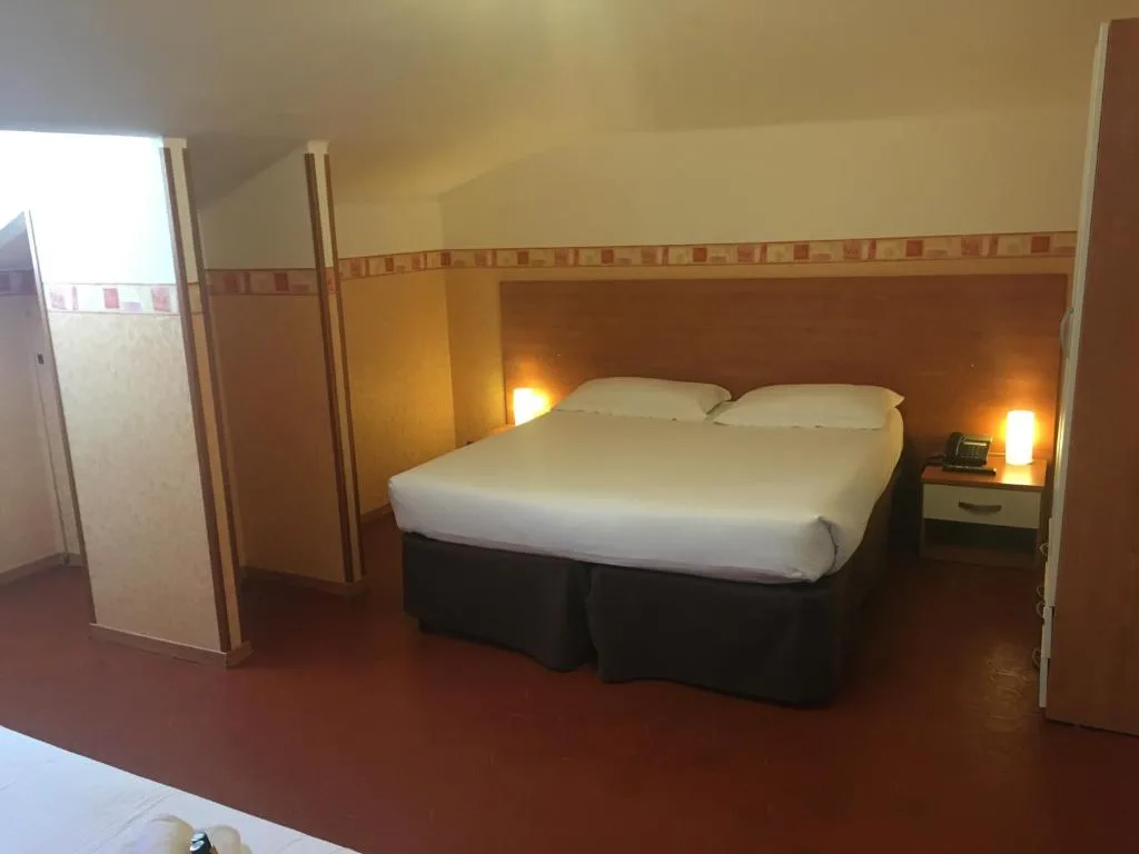 Hotel Liberty — 5