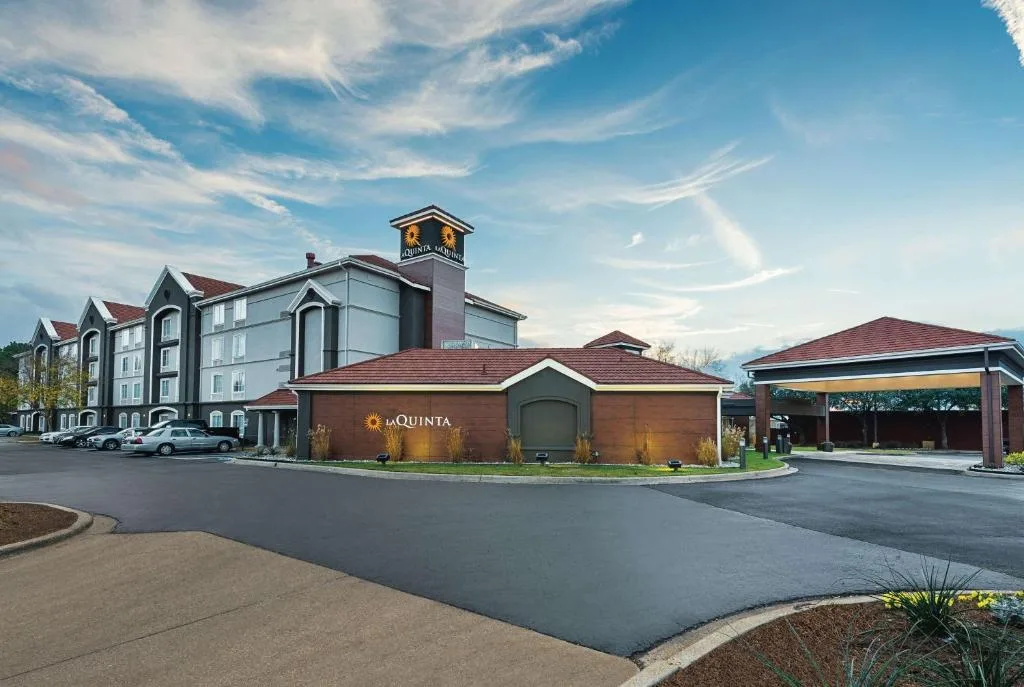 La Quinta Inn & Suites by Wyndham Shreveport Airport — 3