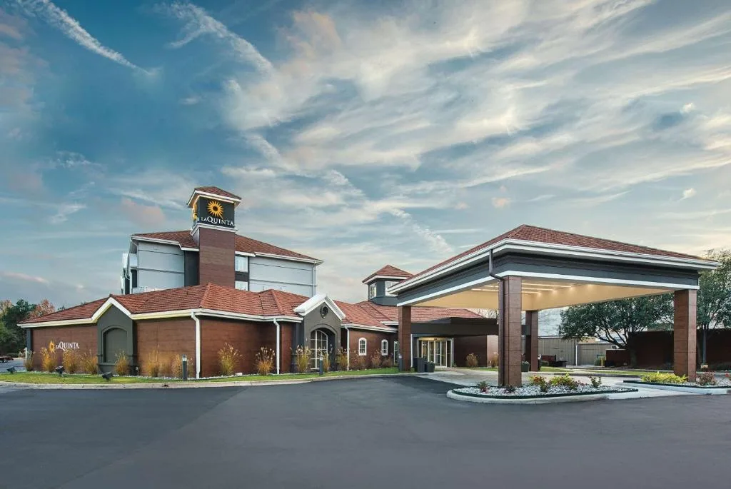 La Quinta Inn & Suites by Wyndham Shreveport Airport — 5