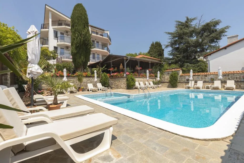 VILLA SOL — 2