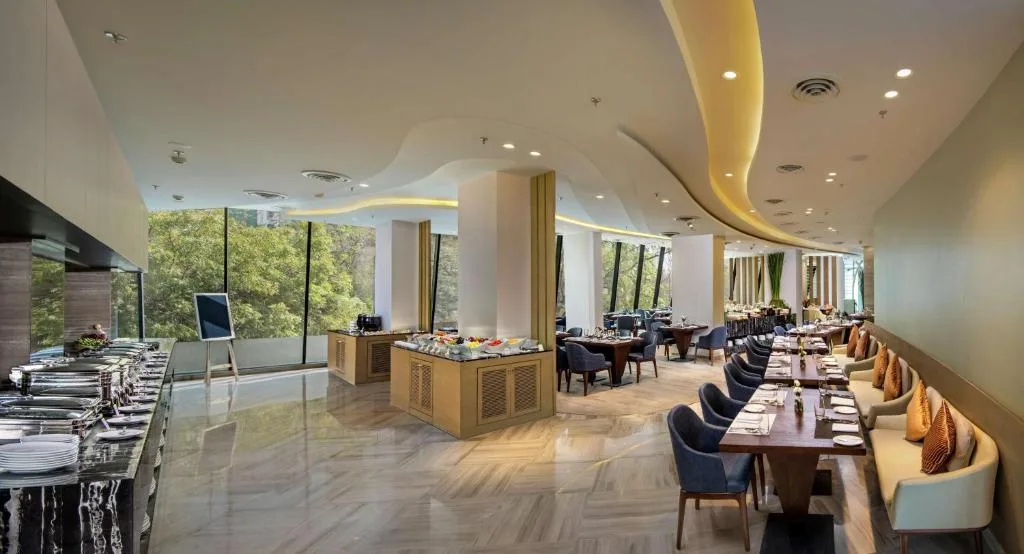 DoubleTree by Hilton Ahmedabad — 4