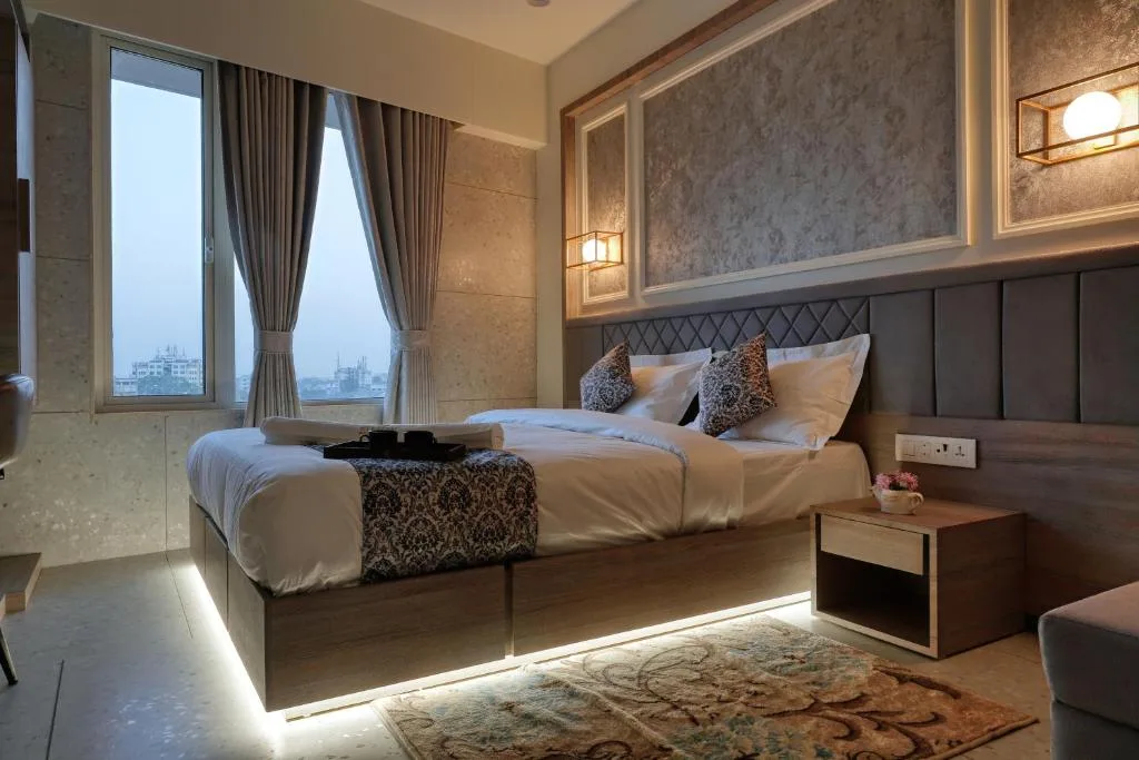 Hotel Elysian Residency — 2