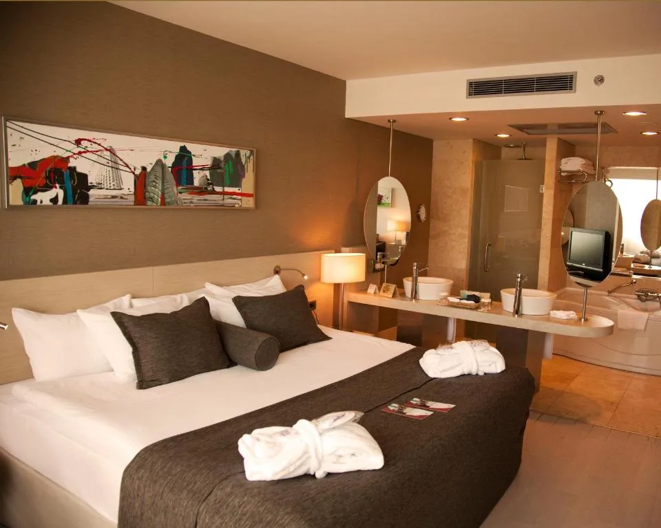 DoubleTree by Hilton Ankara Ankamall — 2