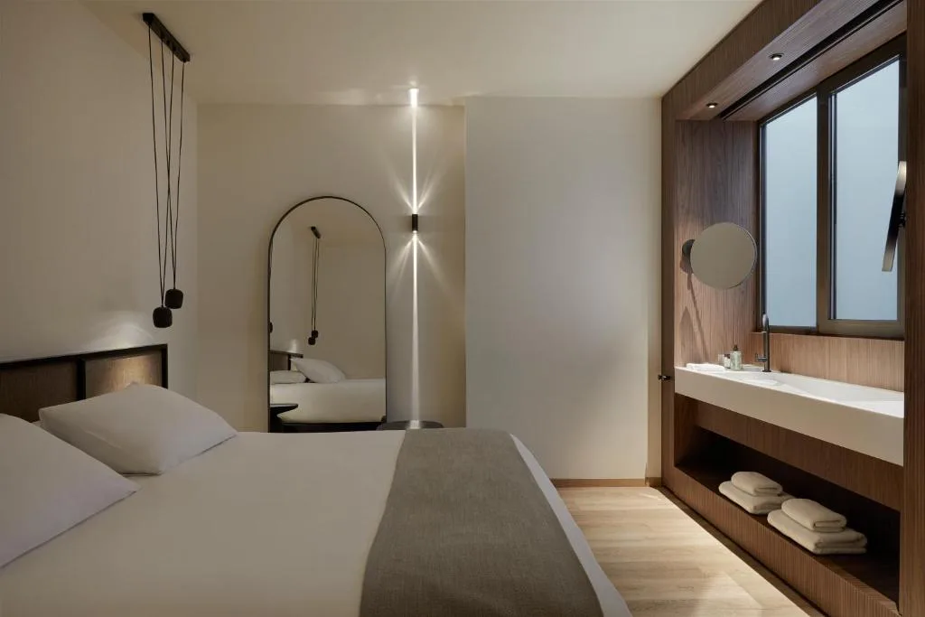 Athens Woo Suites — 3