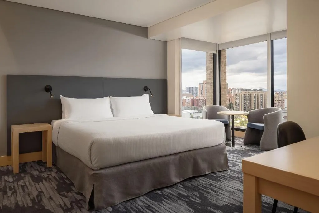 Fairfield by Marriott Bogota Embajada — 2