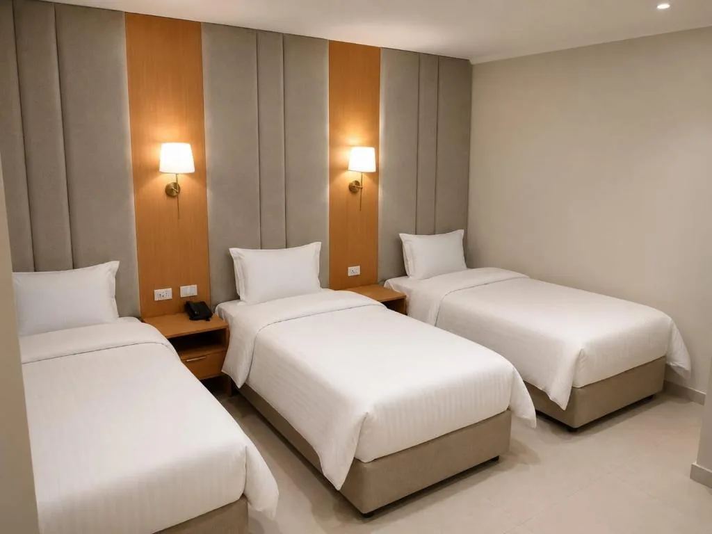 Up Town Crown Hotel — 2