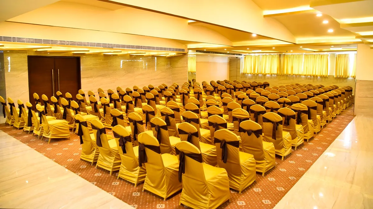 ST Parklane Airport Hotel Chennai — 5