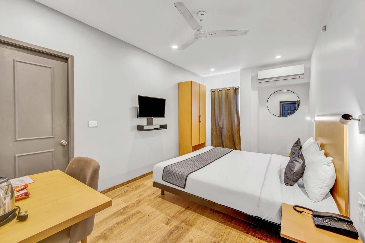 UPAR Hotels Uthandi, ECR