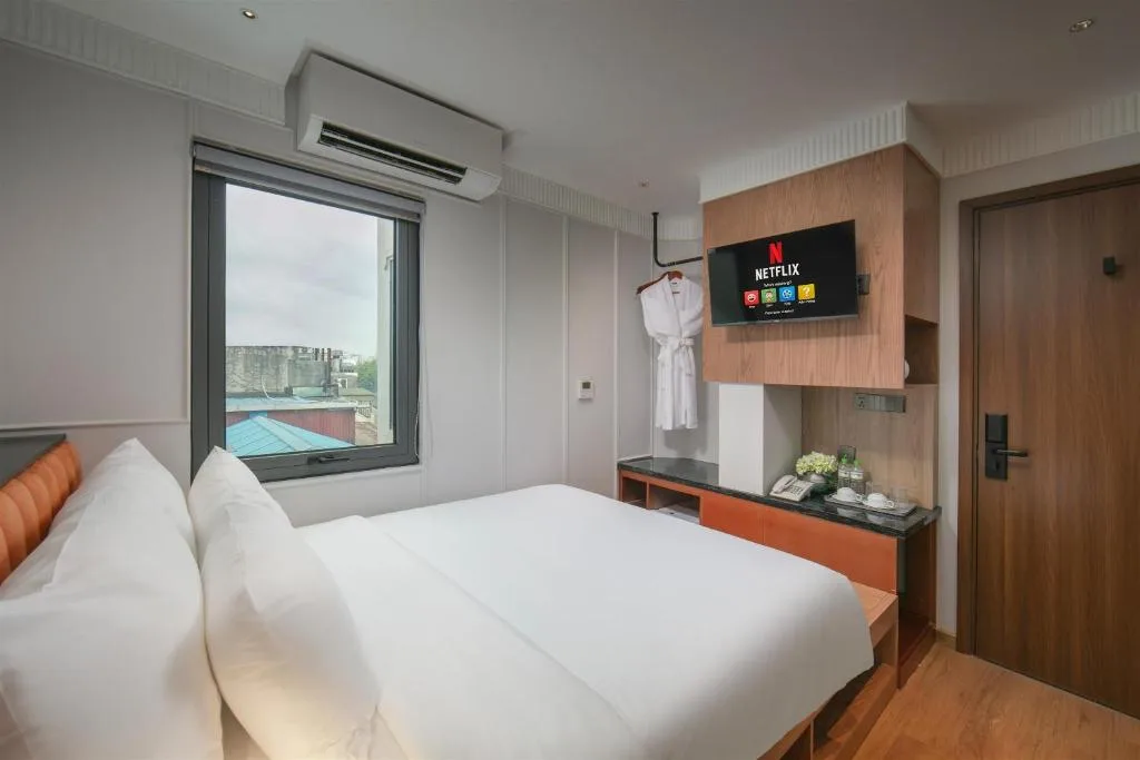Hoan Kiem Legend Ha Noi Hotel — 4
