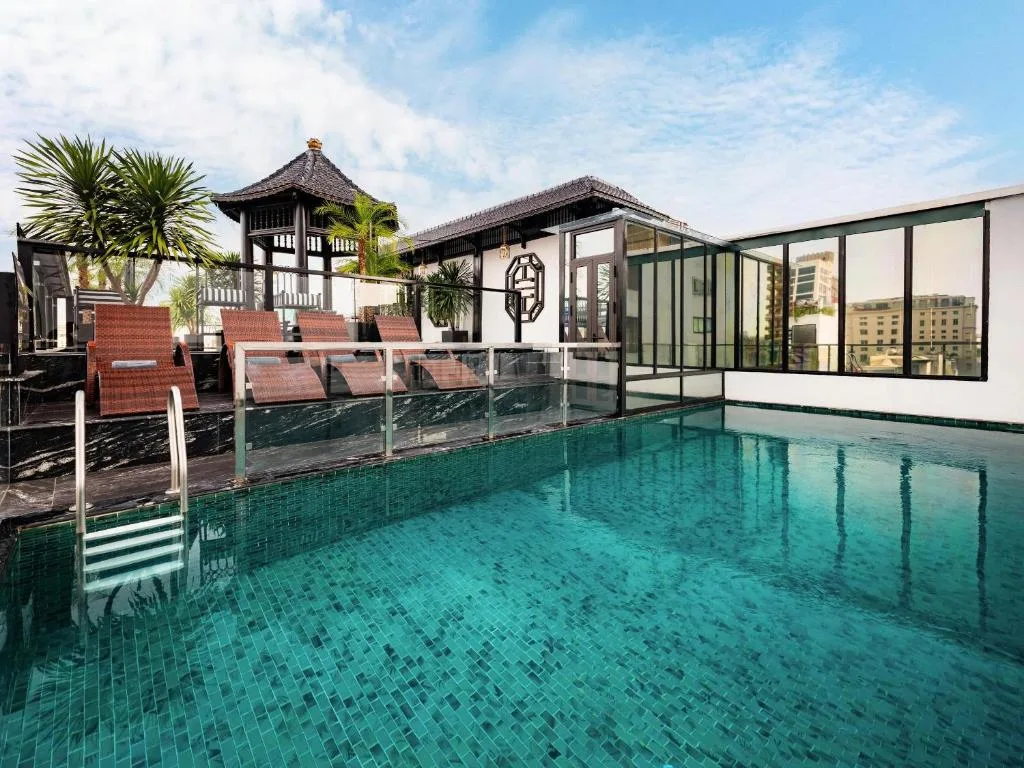 THE LEGEND HANOI Hotel — 2