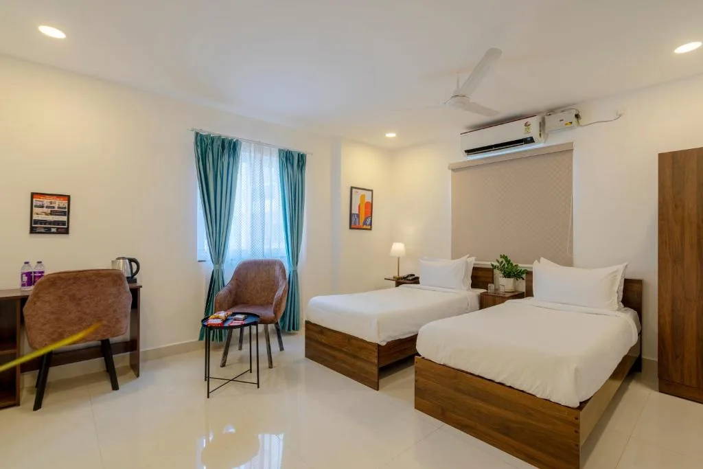 Rcc Hotels Helix Gachibowli — 2