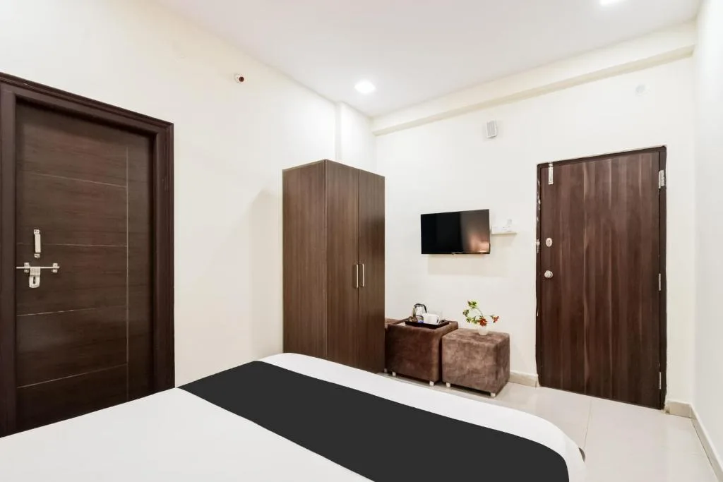 Super Collection O Madhapur — 2