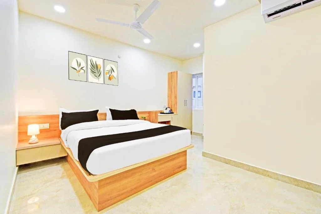 Super Townhouse Oak Kompally — 3