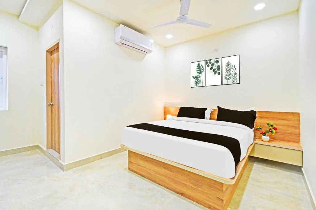Super Townhouse Oak Kompally — 4