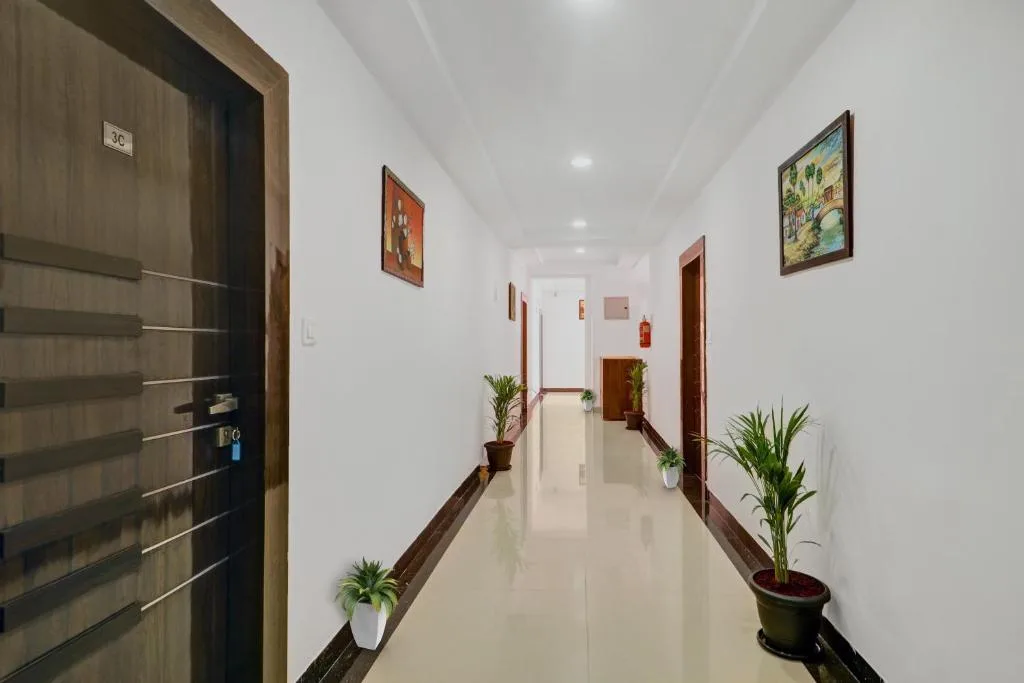 Super Townhouse RCC Park View Inn — 5