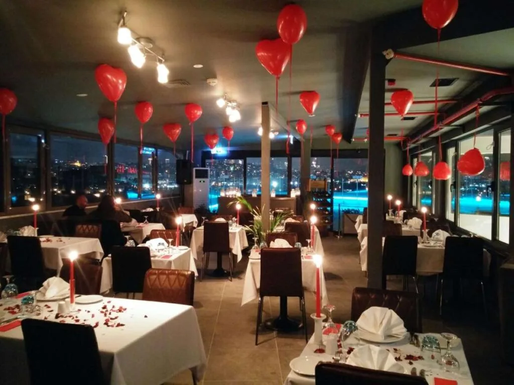 DoubleTree by Hilton Istanbul - Sirkeci — 4