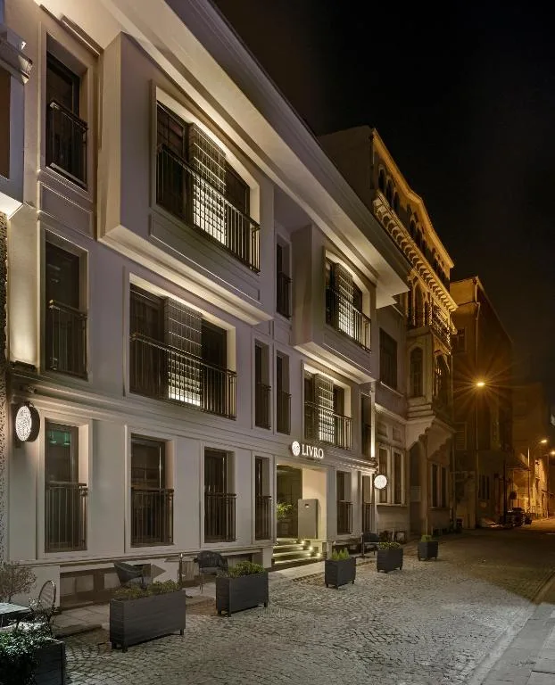 Livro Hotel — 5