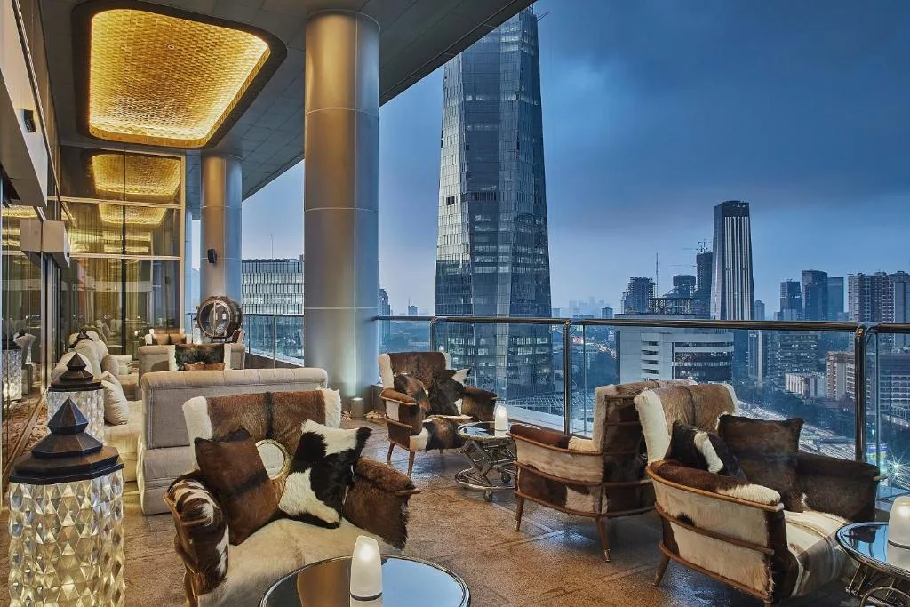 Four Seasons Hotel Jakarta — 3