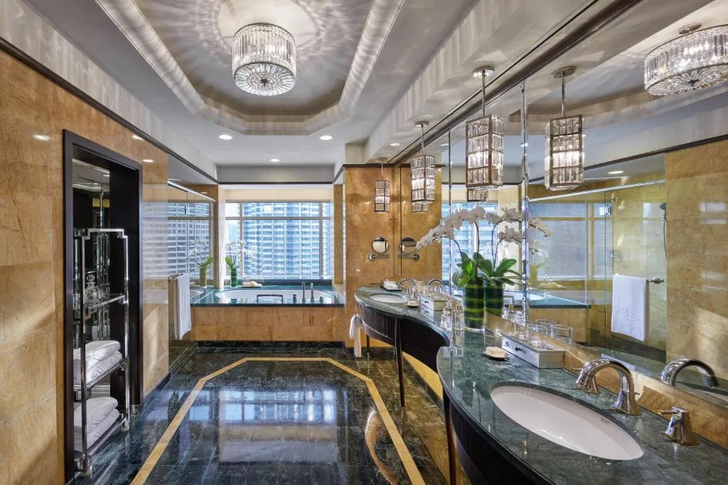 Mandarin Oriental, Kuala Lumpur — 2