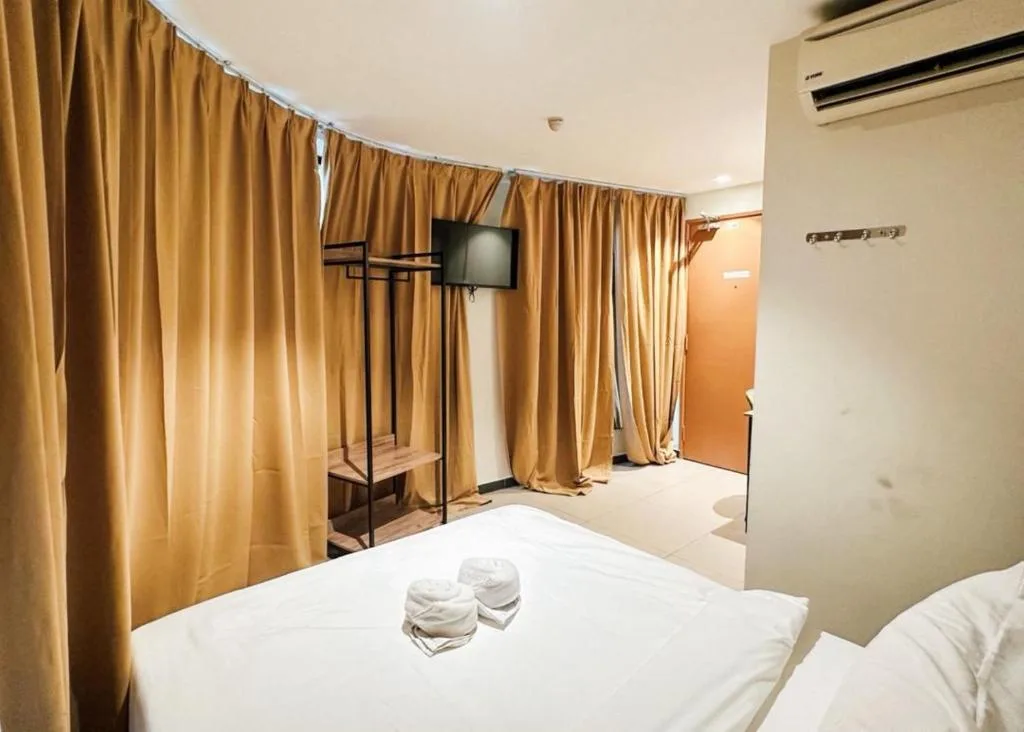 Swing & Pillows - Sentul Jalan Ipoh Kuala Lumpur — 5