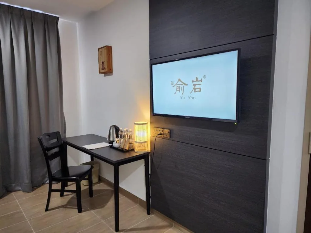 Yu Hotel Chinatown — 5