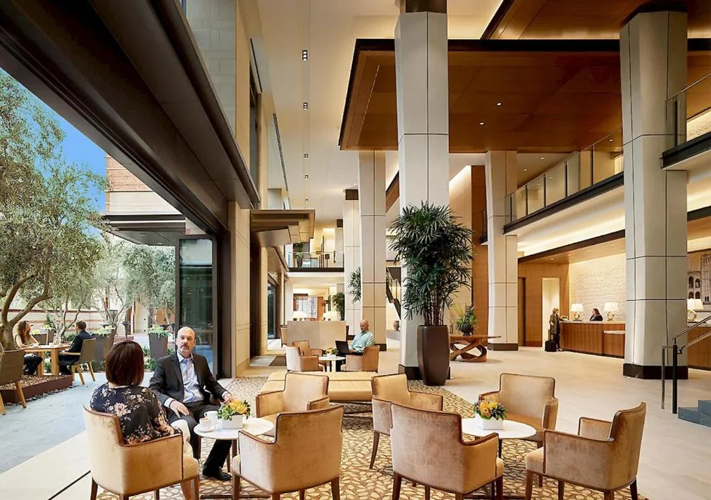 Luskin Hotel — 4