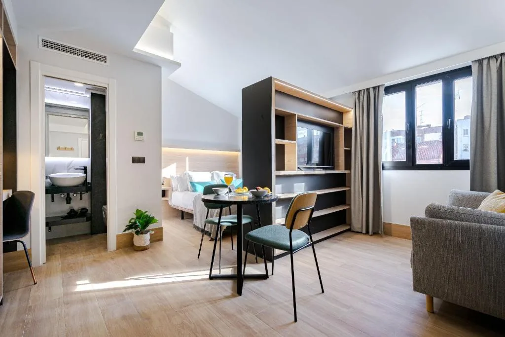 Feelathome Ventas Suites — 2