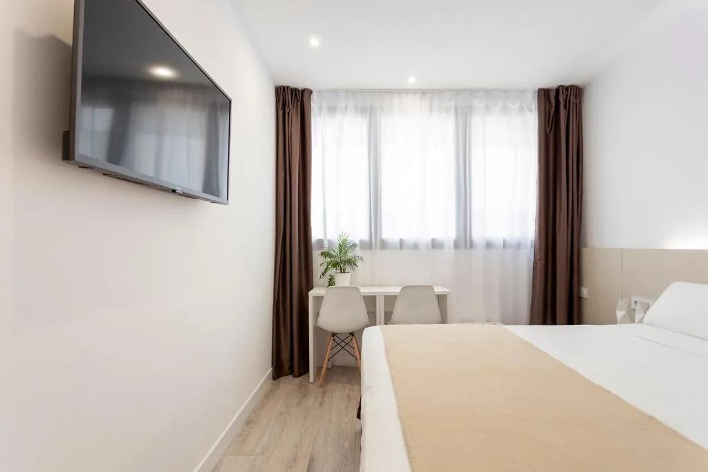 Hotel BESTPRICE Alcalá — 5