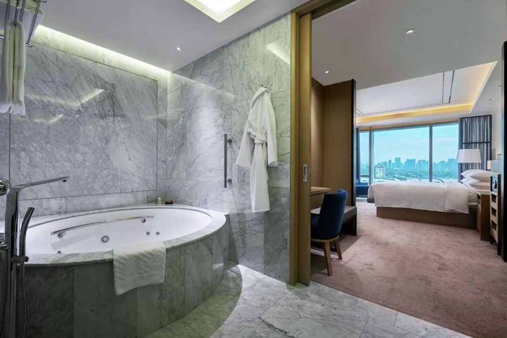 Hilton Manila Newport World Resorts — 3