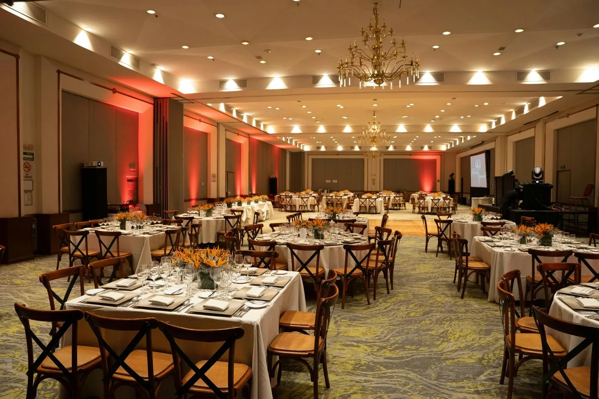 Courtyard by Marriott Mexico City Revolucion — 4