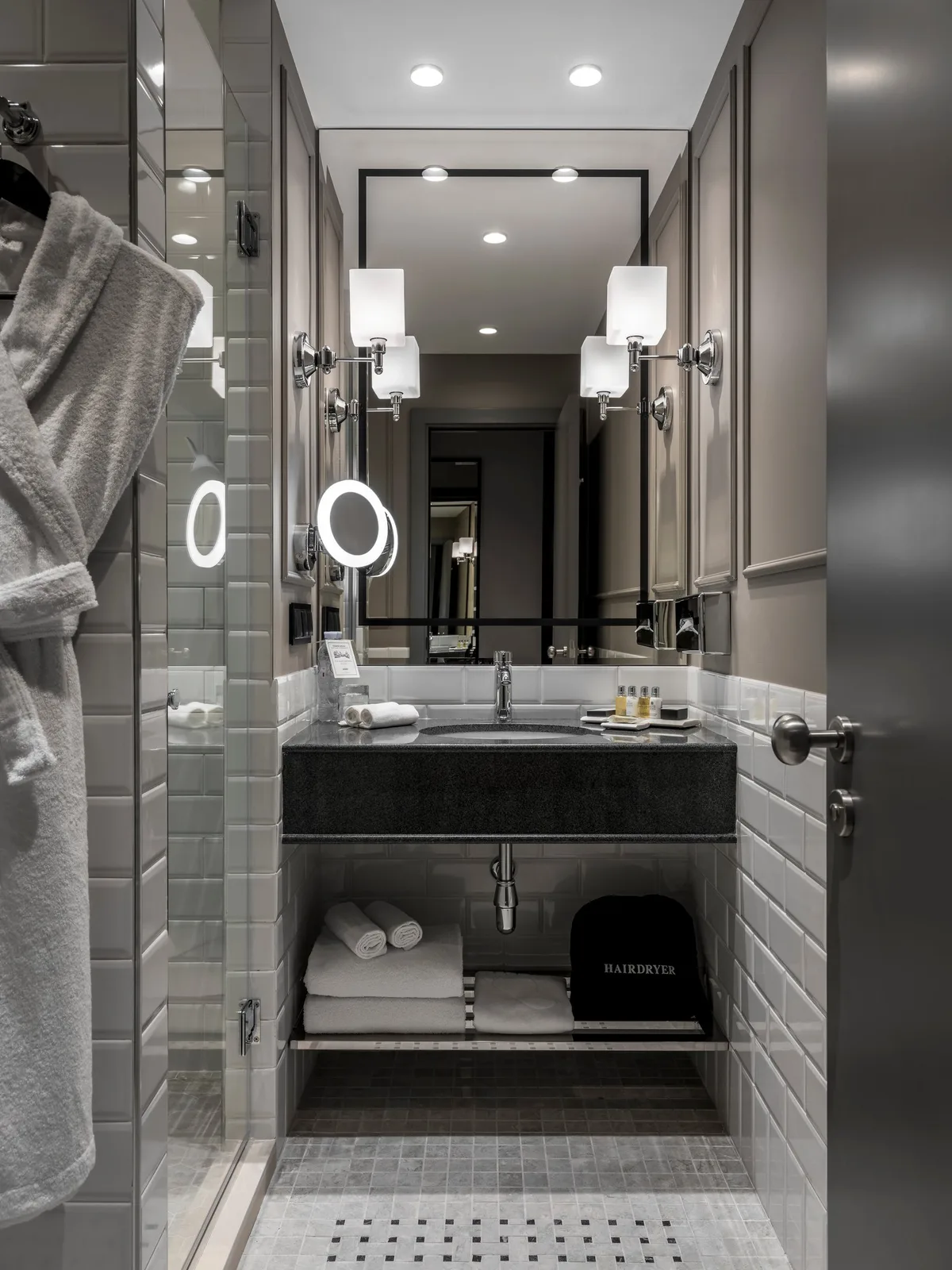 Chekhoff Hotel Moscow Curio Collection by Hilton — 2