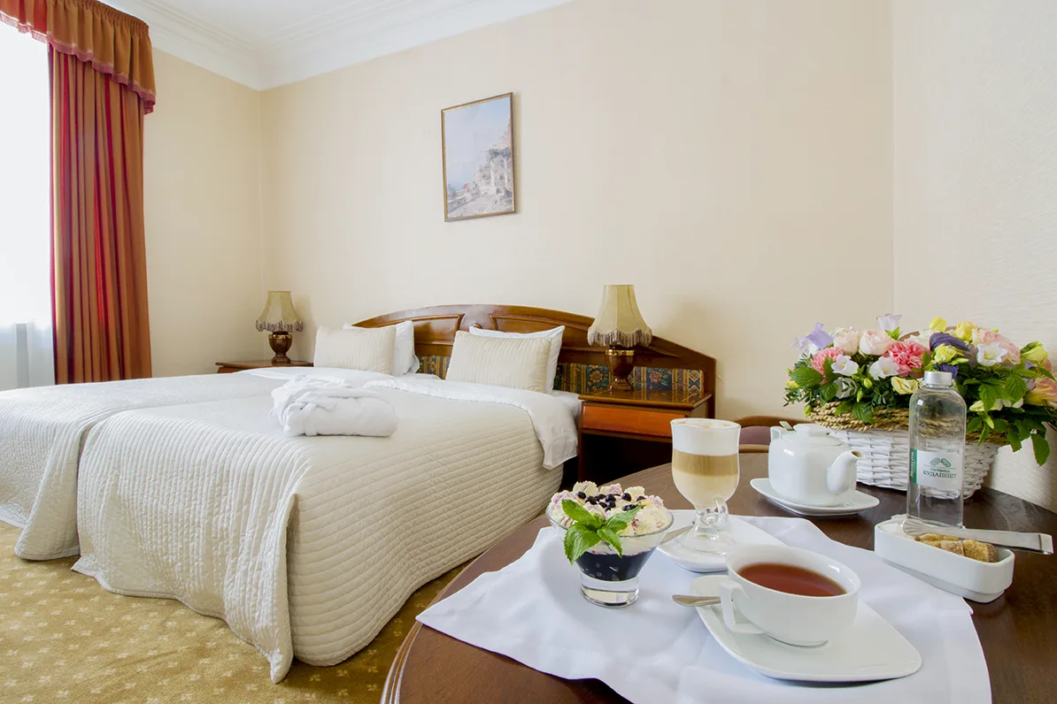 Hotel Budapest — 2