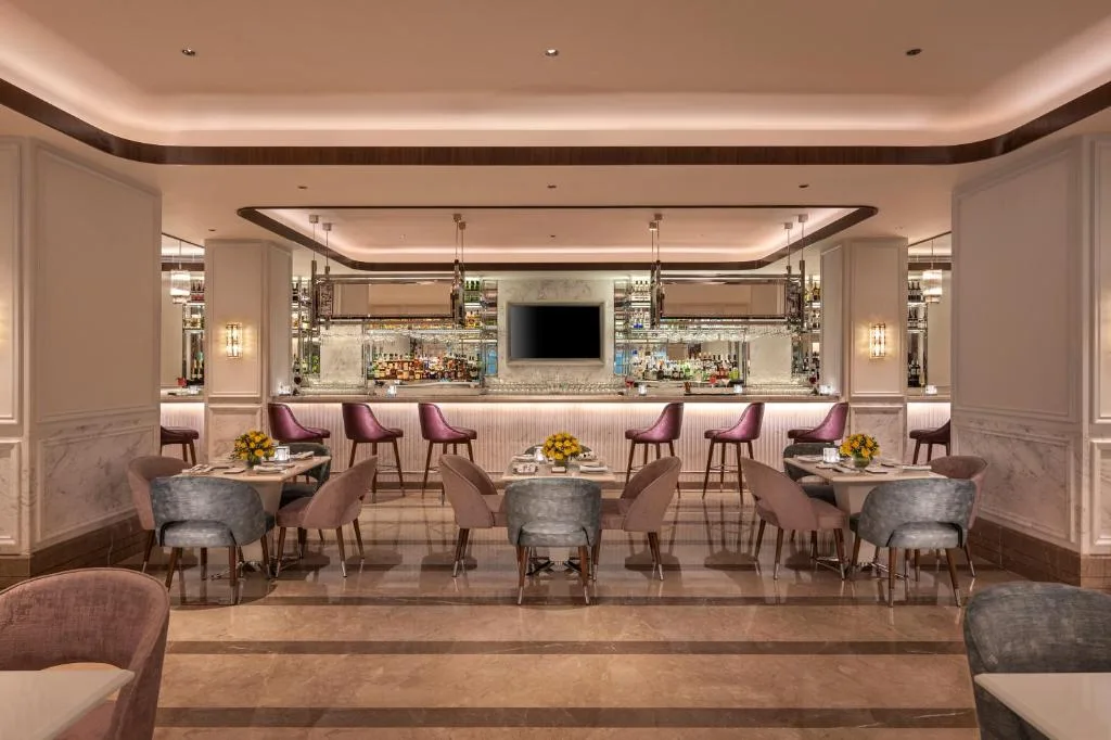 Aurika, Mumbai International Airport - Luxury by Lemon Tree Hotels — 4