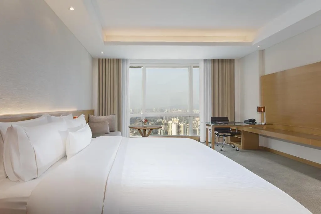 The Westin Mumbai Garden City — 2
