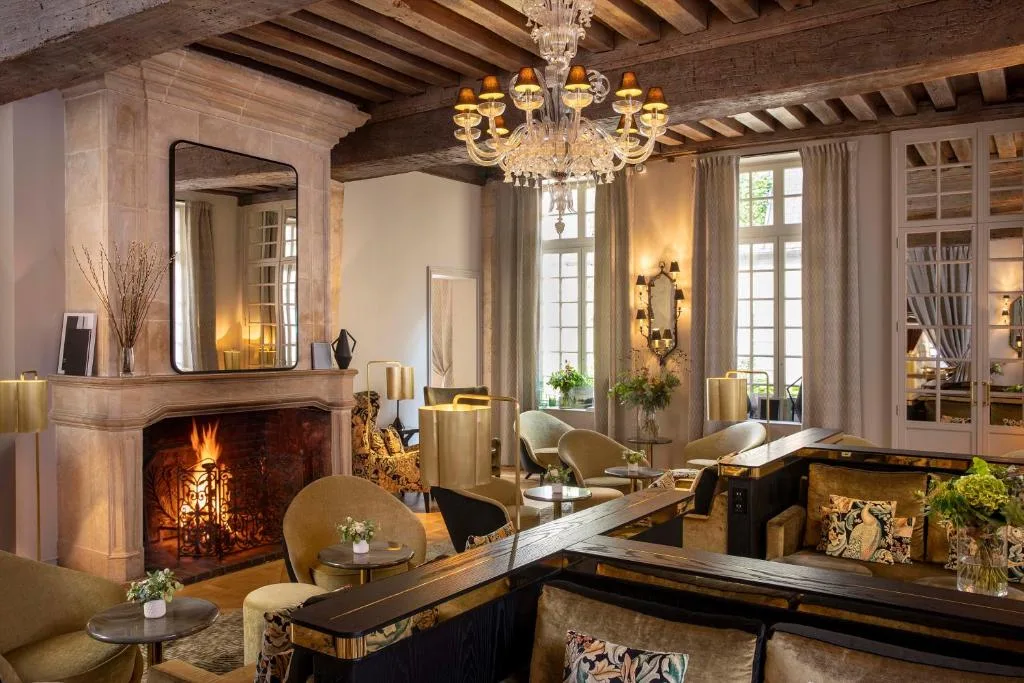 Hôtel D'Aubusson — 2