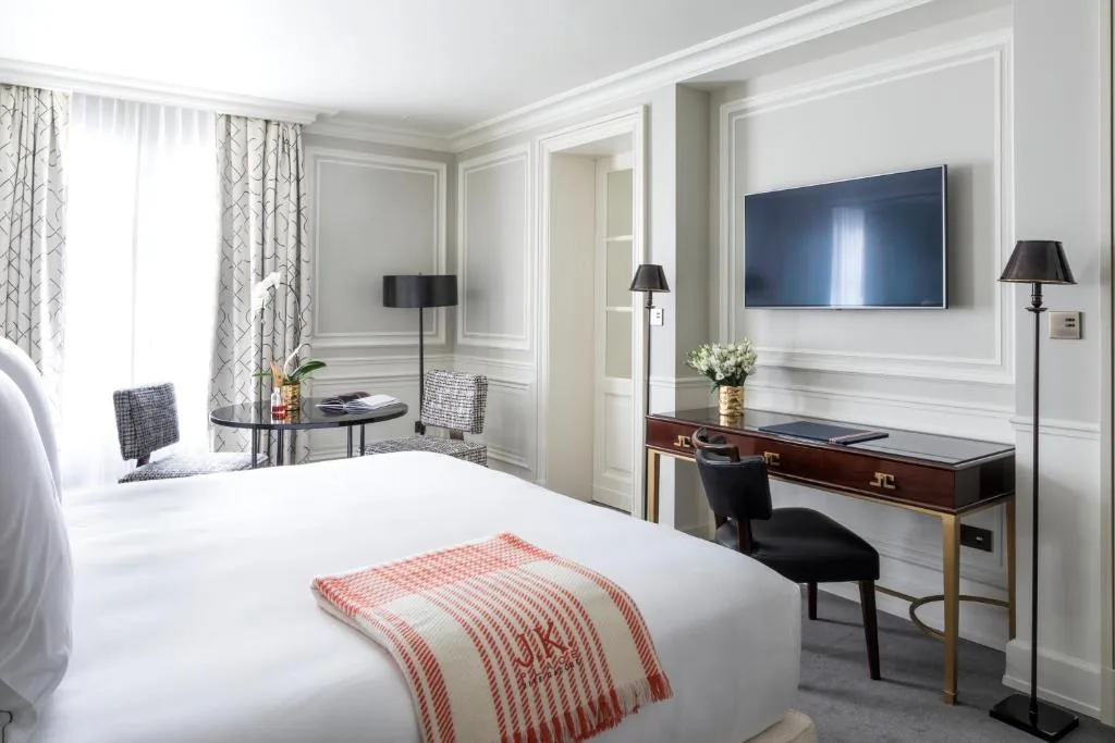 J.K. Place Paris — 5