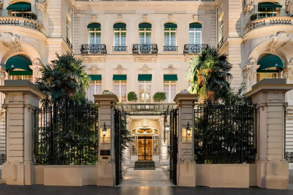 Shangri-La Paris — 4