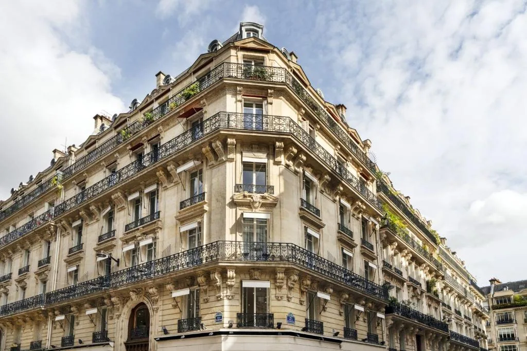 Vestay Montaigne — 5