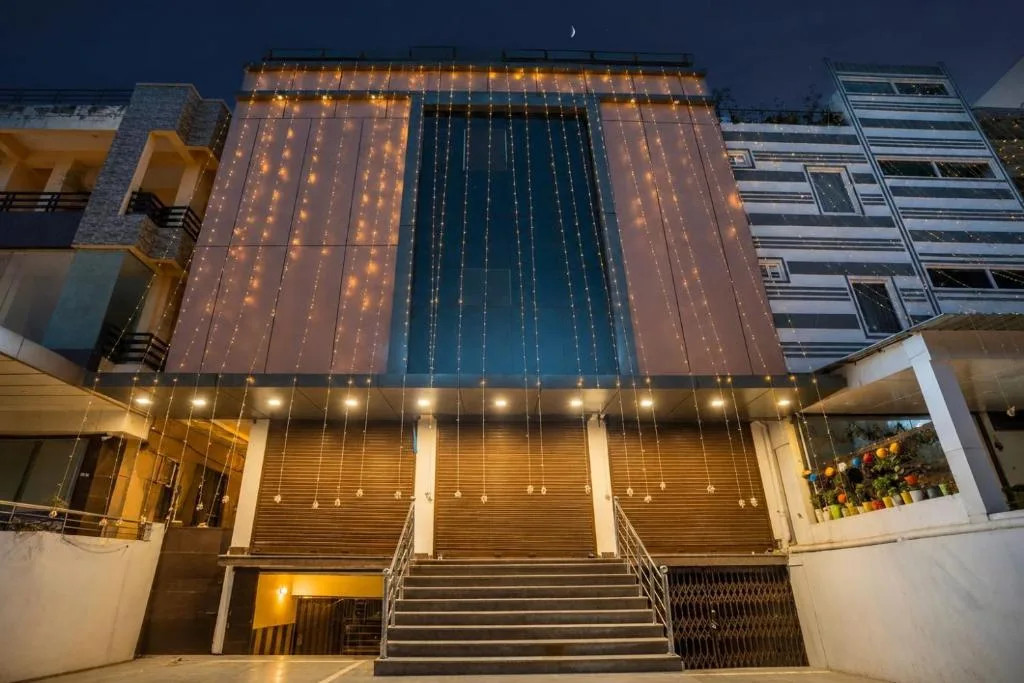 Amba palace — 5
