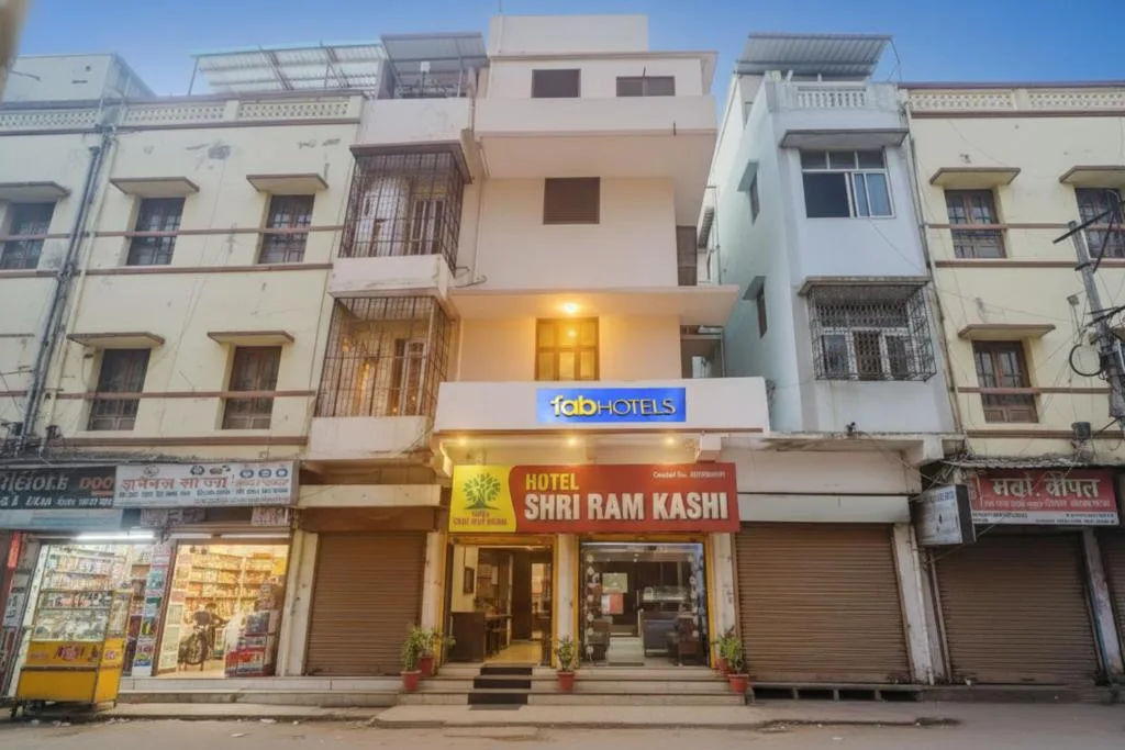 FabHotel Shri Ram Kashi