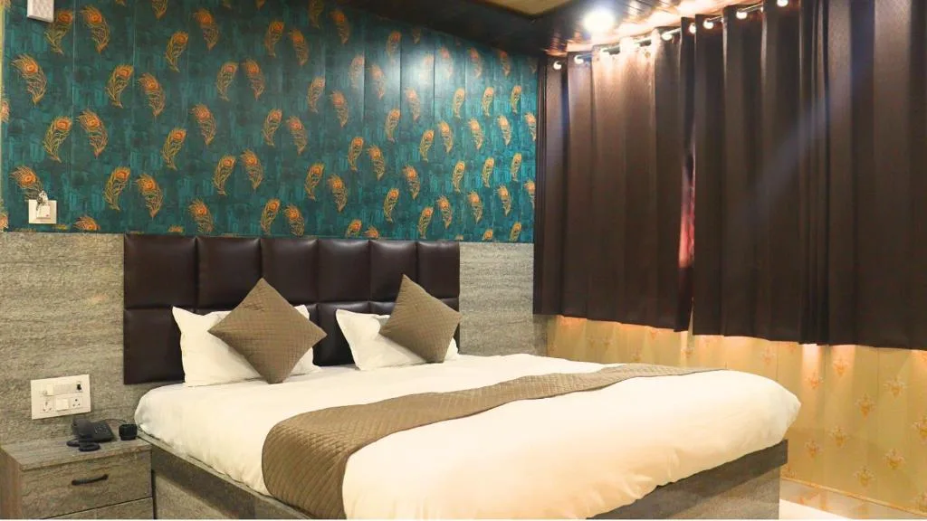 Ganga Riverfront Rooms And Banquet — 3