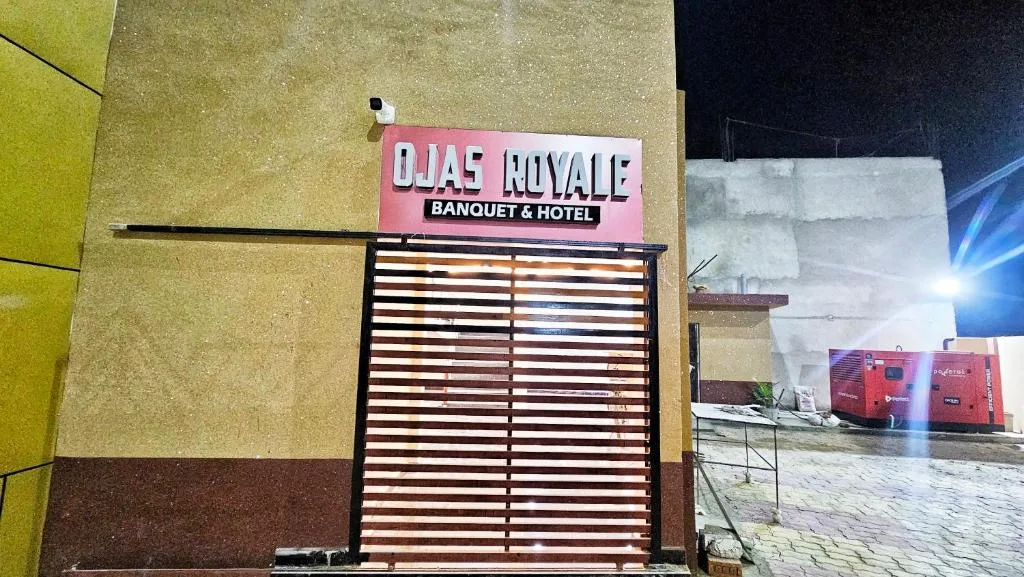 Ojas Royale - Banquet and Hotel — 4