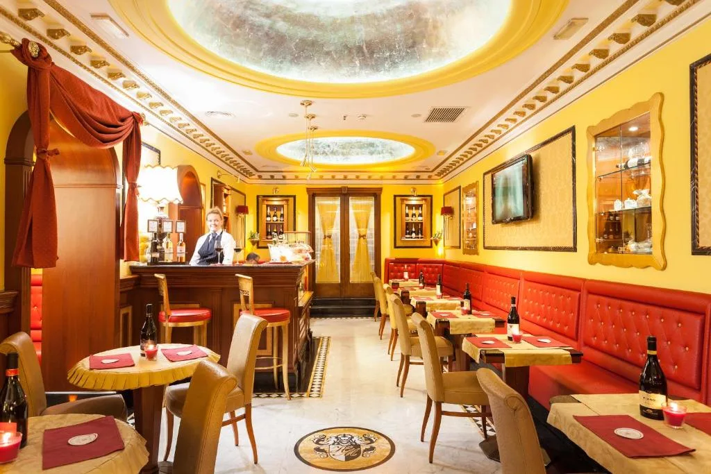 Hotel Manfredi Suite In Rome — 3
