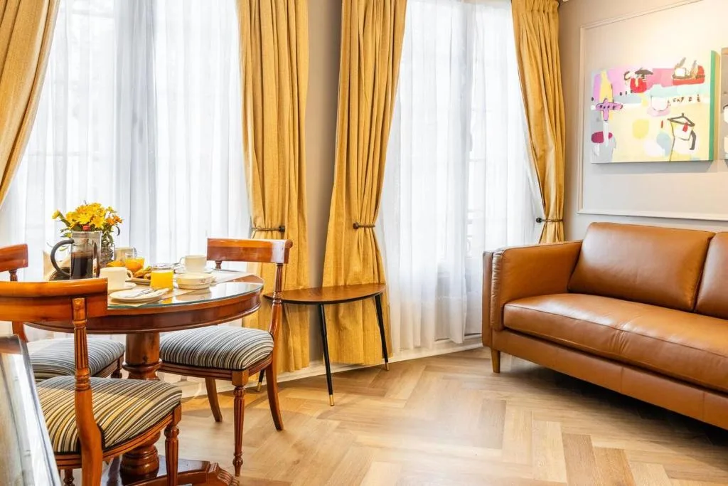 Orly Suites — 4
