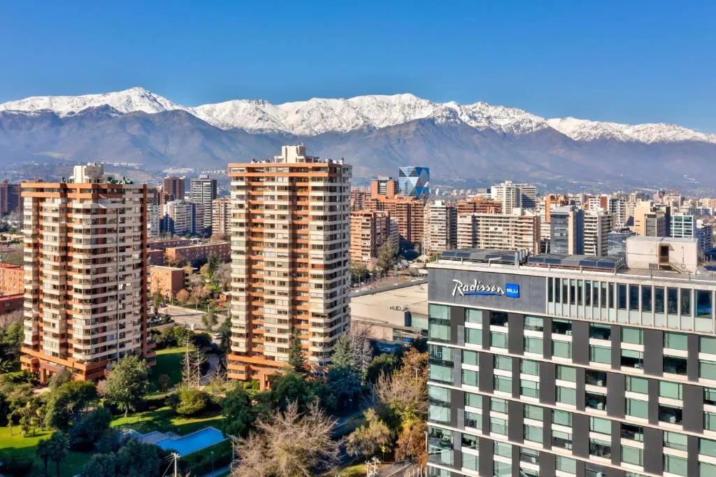 Radisson Blu Plaza El Bosque Santiago — 2